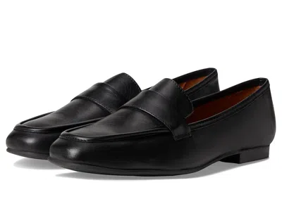 Miz Mooz Zyler In Black