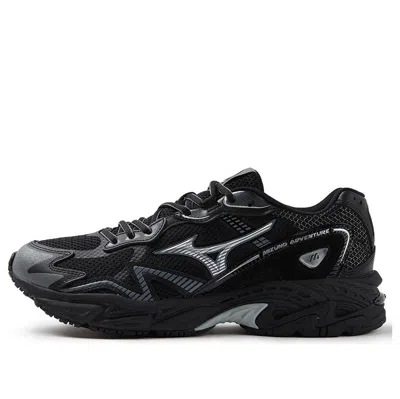 Mizuno Adventure 'twe Nonslip Durable Lowtop' In Black