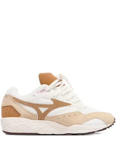 Mizuno Contender Premium Sneakers In Gold