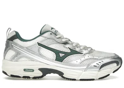 Pre-owned Mizuno Men's  Mxr Sneakers In Snow White/bistro Green/silver In Multi