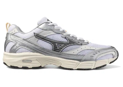 Pre-owned Mizuno Men's  Mxr Sneakers In White/iron Gate/peach Puree