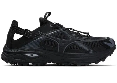 Pre-owned Mizuno Men's  Racer Trail Se Triple Sneakers In Black