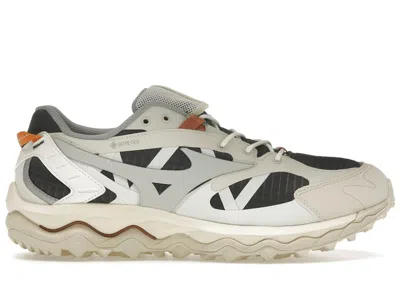 Pre-owned Mizuno Men's  Wave Mujin Tl Goretex Sneakers In Summer Sand/grey Violet/dark Shadow
