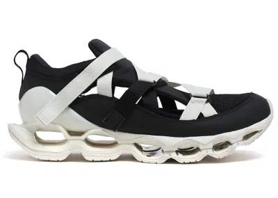 Pre-owned Mizuno Men's  Wave Prophecy Strap Sneakers In White/black In Multi