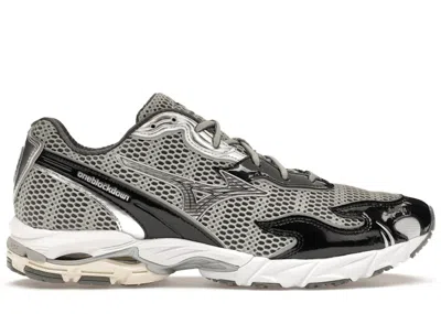 Pre-owned Mizuno Men's  Wave Rider 10 Flame Wave One Block Down Onyx Sneakers In Black/grey/white