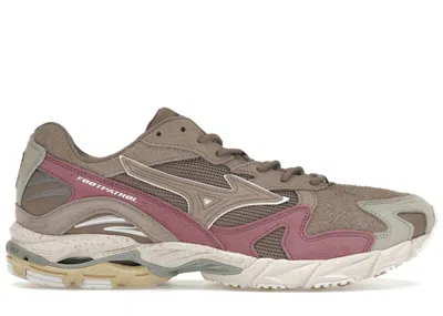 Pre-owned Mizuno Men's  Wave Rider 10 Footpatrol Sneakers In Grey/rust