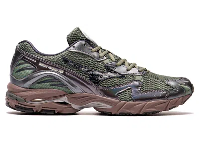 Pre-owned Mizuno Men's  Wave Rider 10 Sneakers In Agave Green/black/metallic Gray