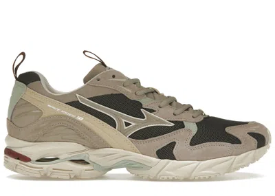 Pre-owned Mizuno Men's  Wave Rider 10 Sneakers In Beluga/vintage Khaki/mojave Desert