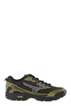 Mizuno Mesh Trainers With Iridescent Inserts In Black
