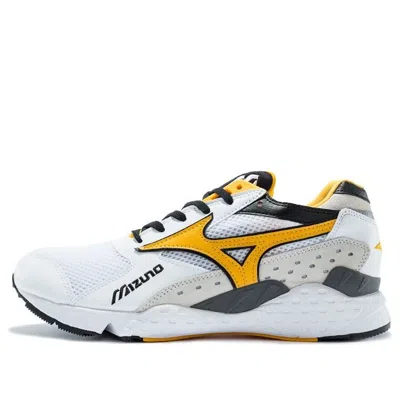 Mizuno Mondo Control 'white Saffron'