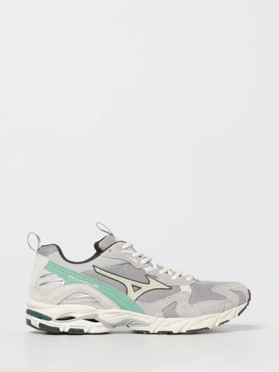 Mizuno Sneakers  Men Color Grey In Gray