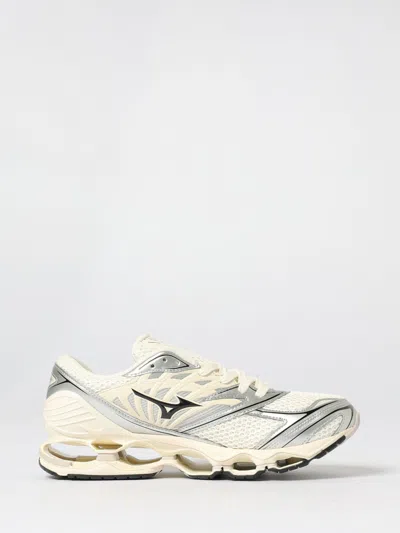 Mizuno Sneakers  Men Color Yellow Cream