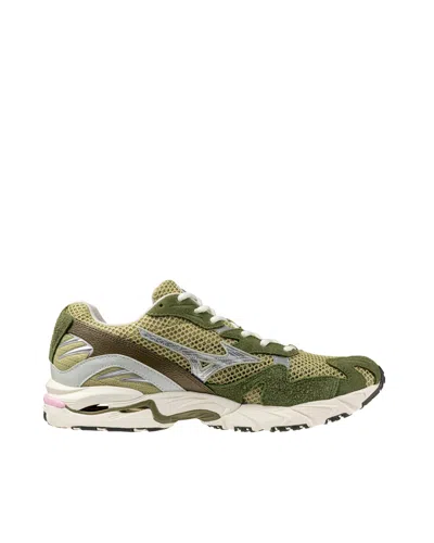 Mizuno Stylish Men's Sneakers In Green