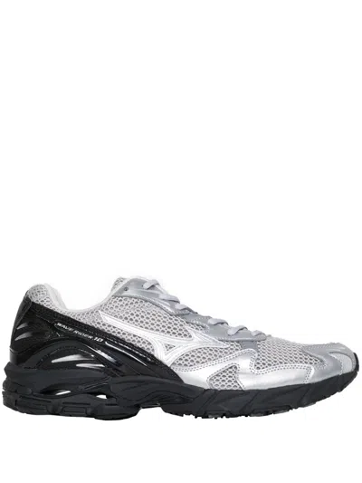 Mizuno Wave Rider 10 In Gray