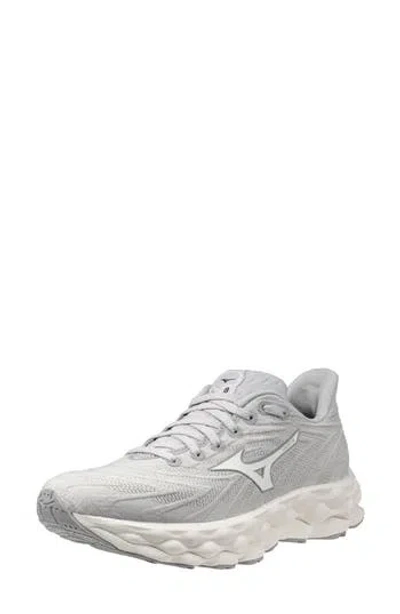 Mizuno Wave Sky 8 Running Shoe In Gray