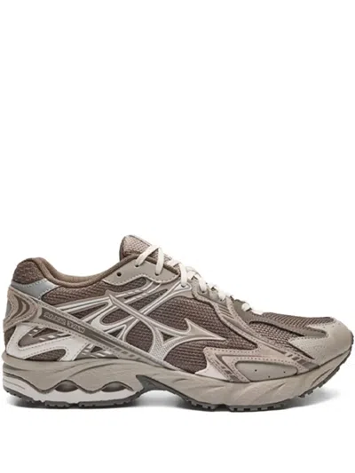 Mizuno Wave Solar V2 运动鞋 In 褐色