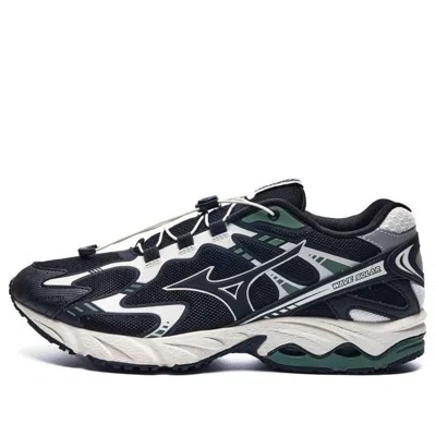 Mizuno Wave Solar V2 'black Lifestyle Low'