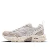 Mizuno (wmns)  Lg 2000 'wheat Beige' In Multi