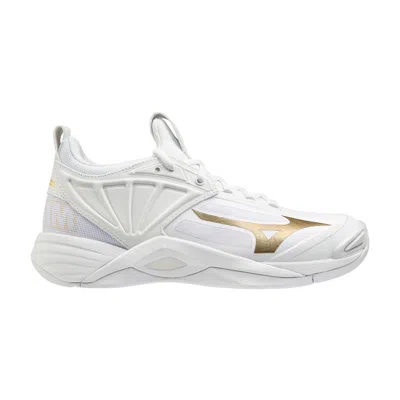 Pre-owned Mizuno Wmns Wave Momentum 2 'white Gold' | Women's Size 11