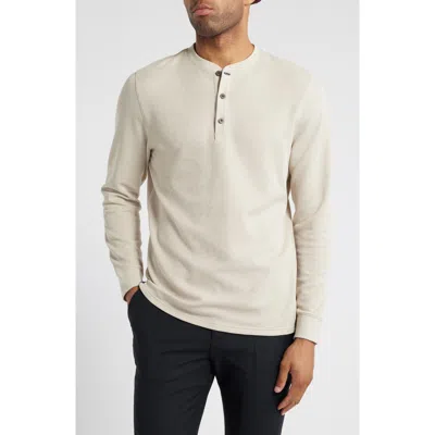 Mizzen + Main Mizzen+main Henderson Long Sleeve Performance Henley In Oyster Solid