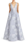 ML MONIQUE LHUILLIER ML MONIQUE LHUILLIER MADELINE JACQUARD GOWN