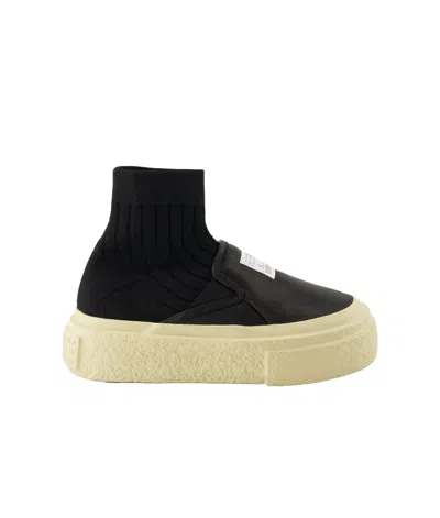 Mm6 Maison Margiela 8ax Socks Sneakers In Black