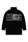 Mm6 Maison Margiela Abito Mini In Maglia Con Maxi Logo In Black