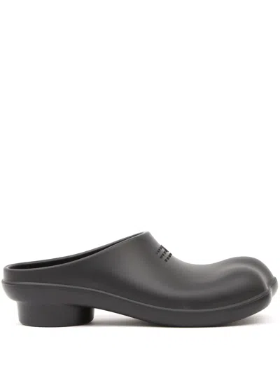 Mm6 Maison Margiela Atomic Clog Slippers In T8013 Black