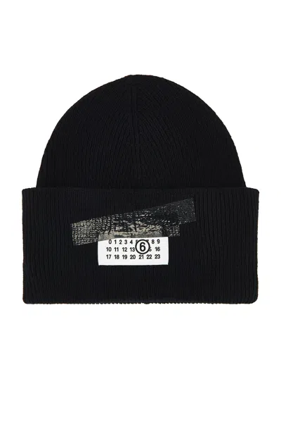Mm6 Maison Margiela Beanie In Black