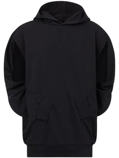 Mm6 Maison Margiela Black Sewn-sleeve Hoodie In Schwarz