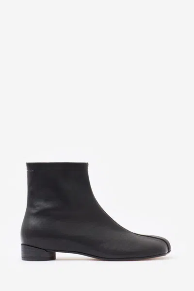 Mm6 Maison Margiela Boots In Black