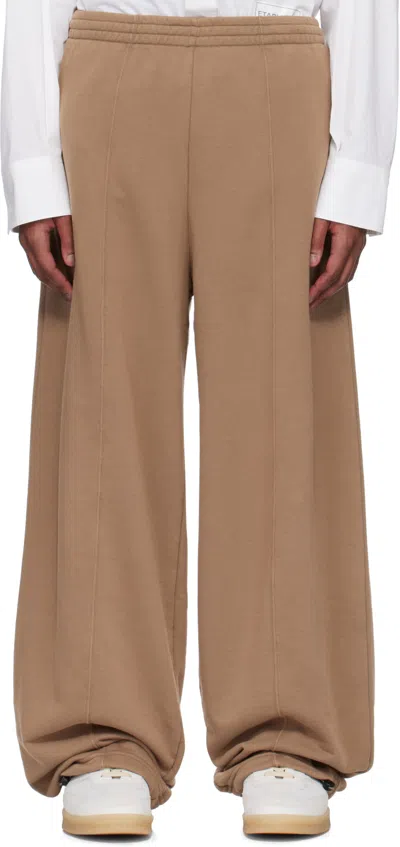 Mm6 Maison Margiela Brown Pinched Seam Sweatpants In 134 Light Brown