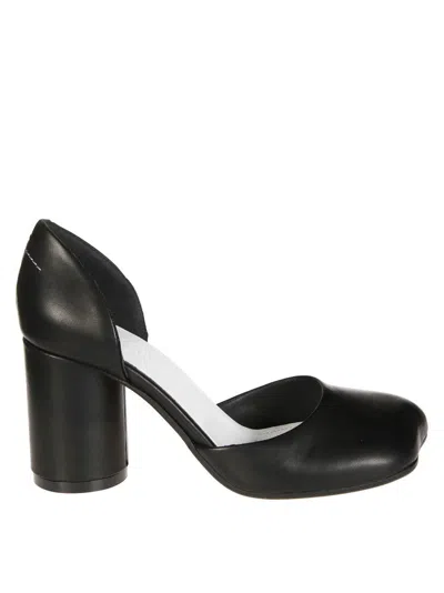 Mm6 Maison Margiela Chunky Heel Pumps With Distinctive Cut-out Design In Black