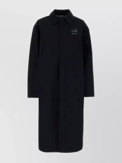 Mm6 Maison Margiela Collared Design Coat With Long Sleeves And Back Vent In Blue