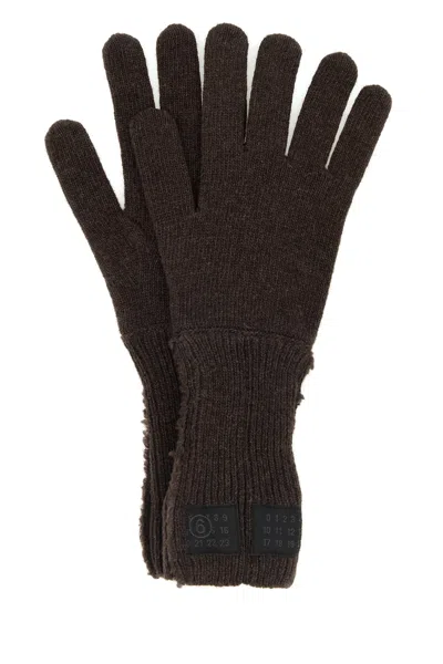 Mm6 Maison Margiela Dark Brown Logo Gloves In Black