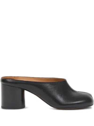Mm6 Maison Margiela Flat Shoes In Black