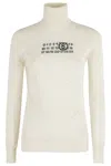 Mm6 Maison Margiela Distressed Crewneck Knitwear With Ribbed Finish In White