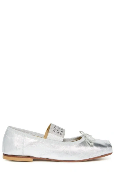 Mm6 Maison Margiela Kids Numeric Logo Printed Ballet Flats In Silver