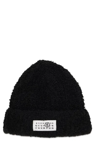 Mm6 Maison Margiela Knit Beret Hat With Logo Cuff In Black