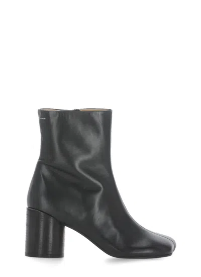 Mm6 Maison Margiela Squared Toe Black Leather Boots With Side Zip Closure