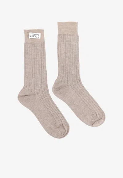 Mm6 Maison Margiela Logo Patch Socks In Brown