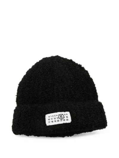 Mm6 Maison Margiela Logo-patch Knit Beanie In Black