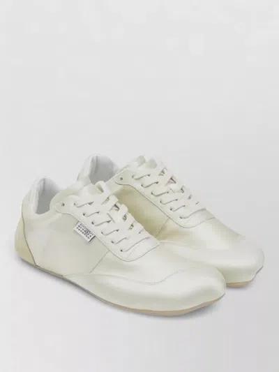 Mm6 Maison Margiela Low Top Sneakers Rubber Sole Suede Detail In White