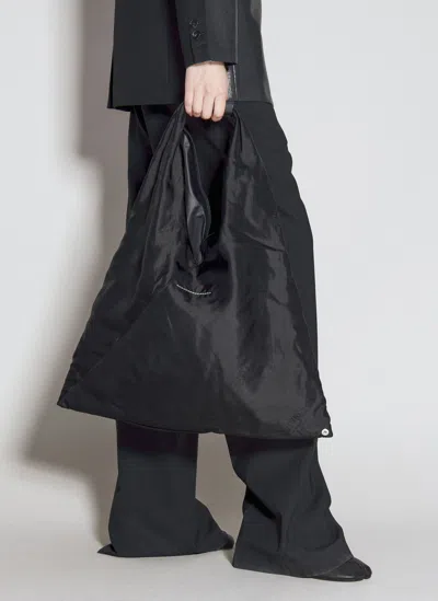 Mm6 Maison Margiela Medium Classic Japanese Shoulder Bag In Black