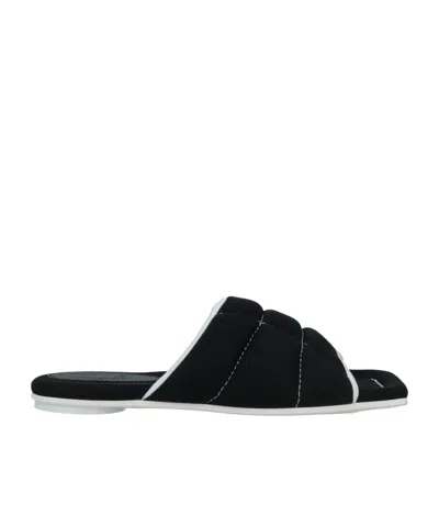 Mm6 Maison Margiela Minimal Hollow Out Slippers In Black