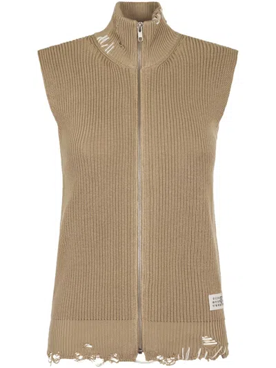 Mm6 Maison Margiela Mm6 By Maison Margiela Sleeveless Gilet With High Collar In Neutral