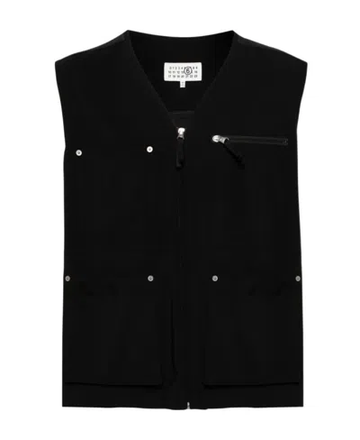 Mm6 Maison Margiela Multiple-pocket Zip-up Gilet In Black