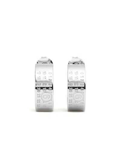 Mm6 Maison Margiela Orecchini Con Logo In Silver