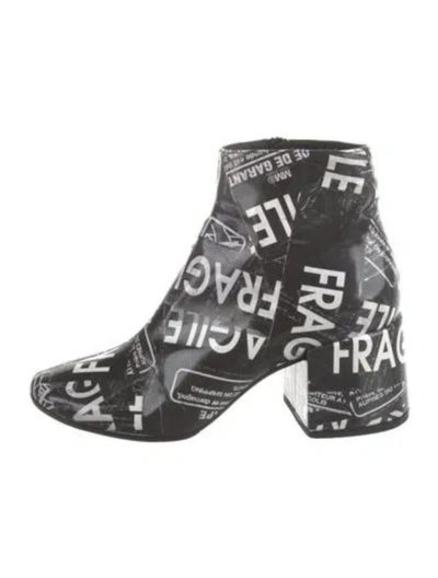 Pre-owned Mm6 Maison Margiela Patent Leather Graphic Print Boots In Black/white