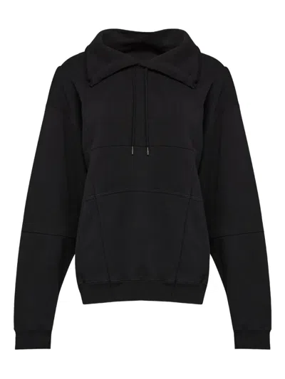 Mm6 Maison Margiela Pointed-collar Hoodie In Black